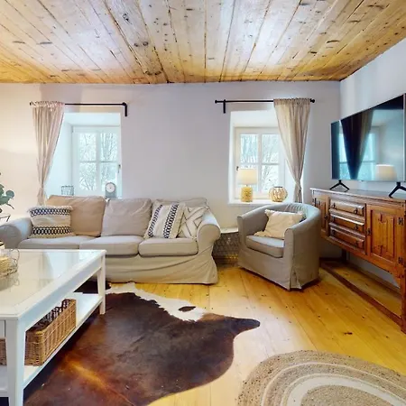 Romanticka S Krbem Ferienhaus *